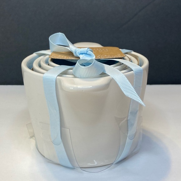 Rae Dunn Disney Cinderella Nesting Measuring Cups - Picture 4 of 7